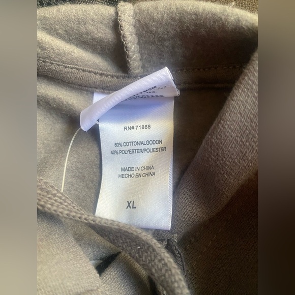 Wednesday Graphic Hoodie - Picture 6 of 8